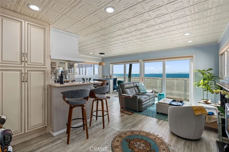 30 A Surfside Avenue, Surfside, CA 90743