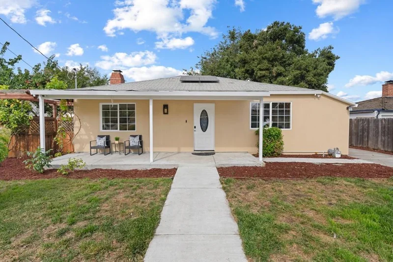 2301 Poplar Avenue, East Palo Alto, CA 94303