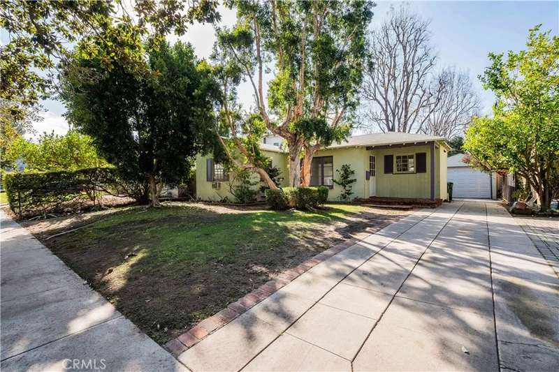 4317 Babcock Avenue, Studio City, CA 91604