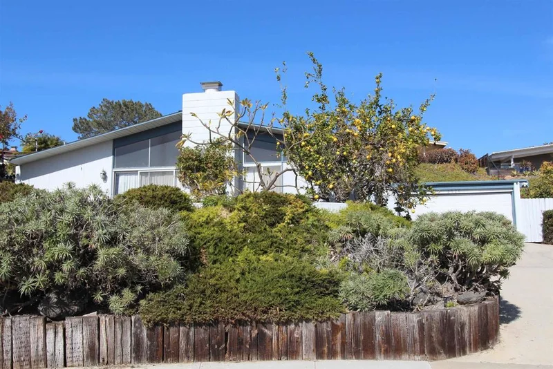 2526 Aster Street, San Diego, CA 92109