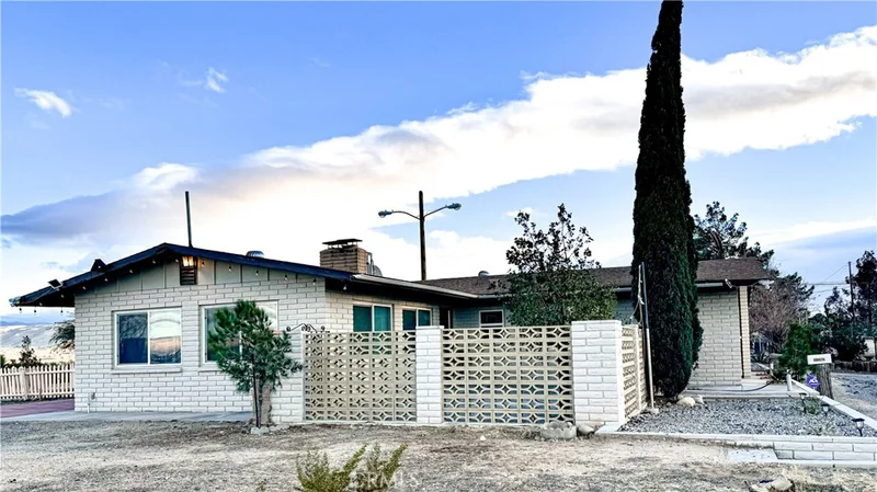11767 Orchid Avenue, Hesperia, CA 92345