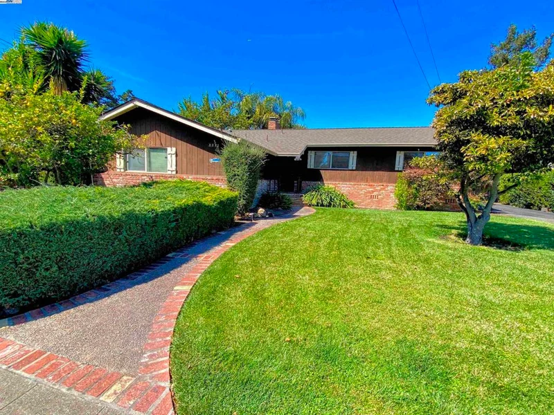 2271 W Avenue 135th, San Leandro, CA 94577