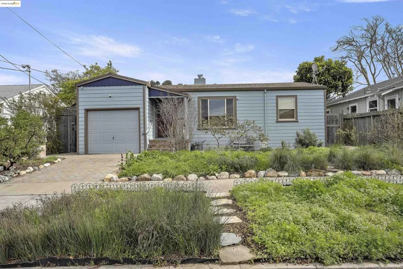 1228 Everett St, El Cerrito, CA 94530-2435