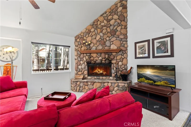 33389 Wild Cherry Drive, Green Valley Lake, CA 92341