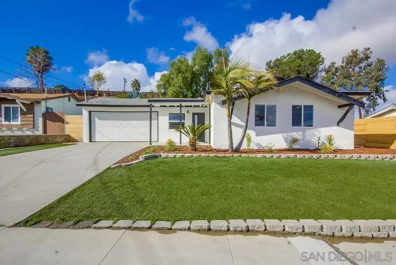 8838 Greenridge Ave, Spring Valley, CA 91977