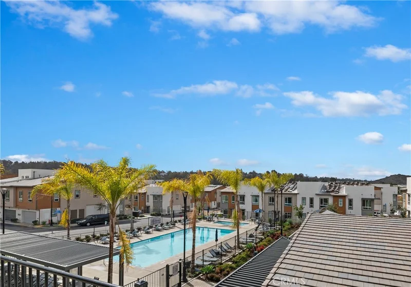 1013 Logan Lane, Vista, CA 92081
