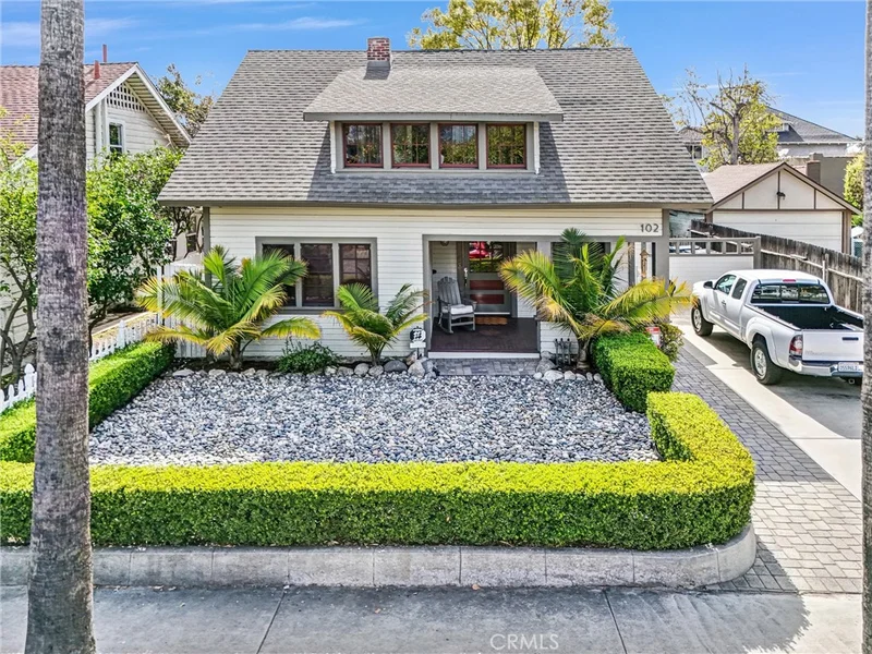 102 E Mountain Street, Pasadena, CA 91103