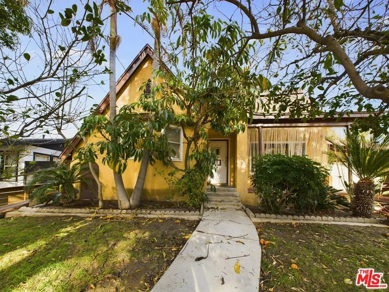 520 S Main Street, Burbank, CA 91506
