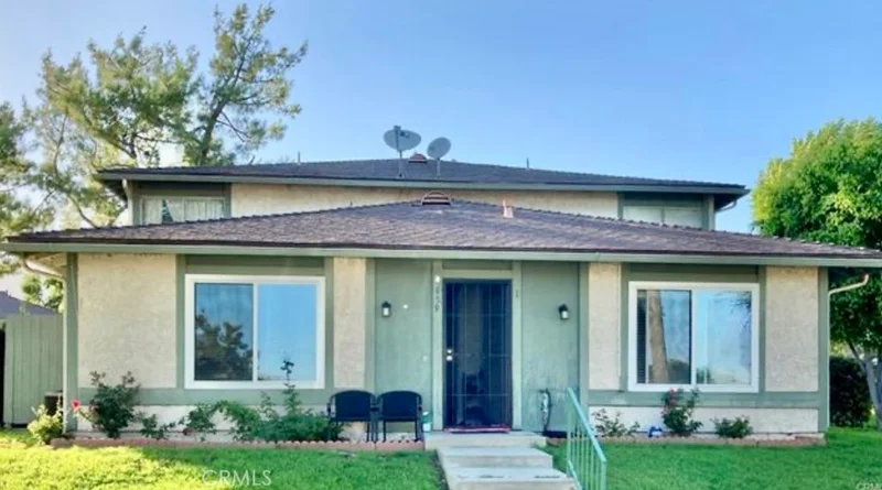 859 W 13th Street 1, Azusa, CA 91702