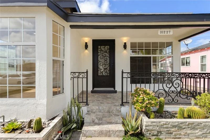 10227 Rosewood Avenue, South Gate, CA 90280