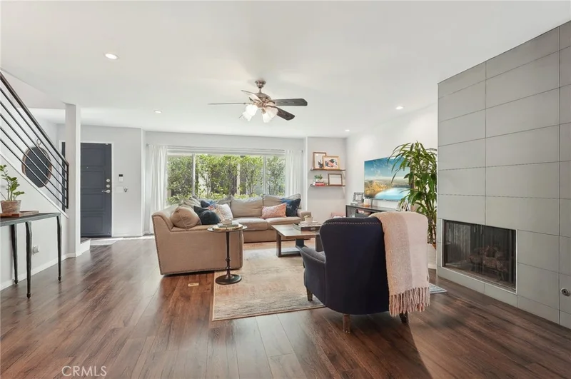 4321 Matilija Avenue 10, Sherman Oaks, CA 91423