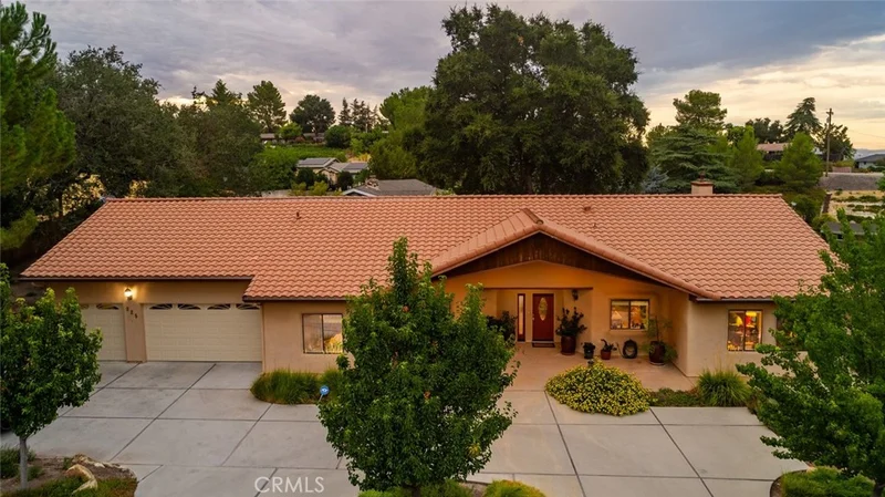 225 Crestline Drive, Paso Robles, CA 93446