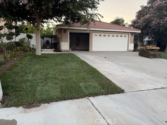 1041 S Helena St, Colton, CA 92324