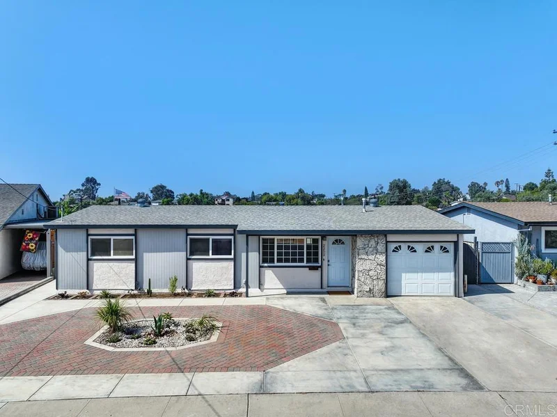 2252 Vancouver Avenue, San Diego, CA 92104