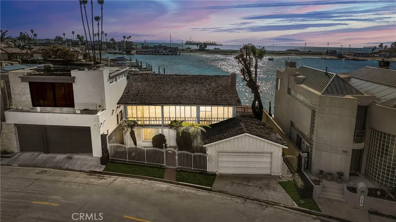 5534 E The Toledo, Long Beach, CA 90803
