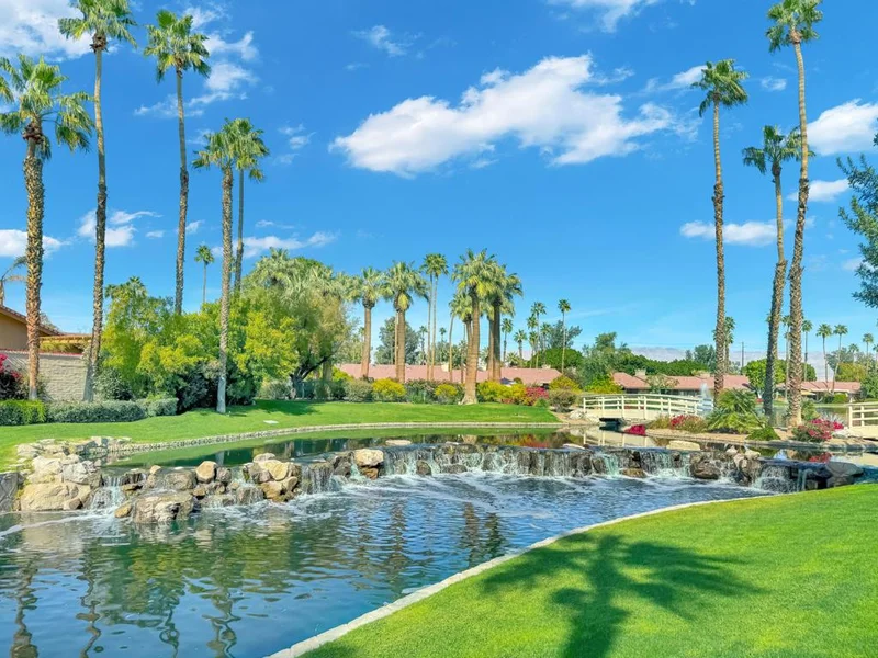 55 Ponderosa Circle, Palm Desert, CA 92211