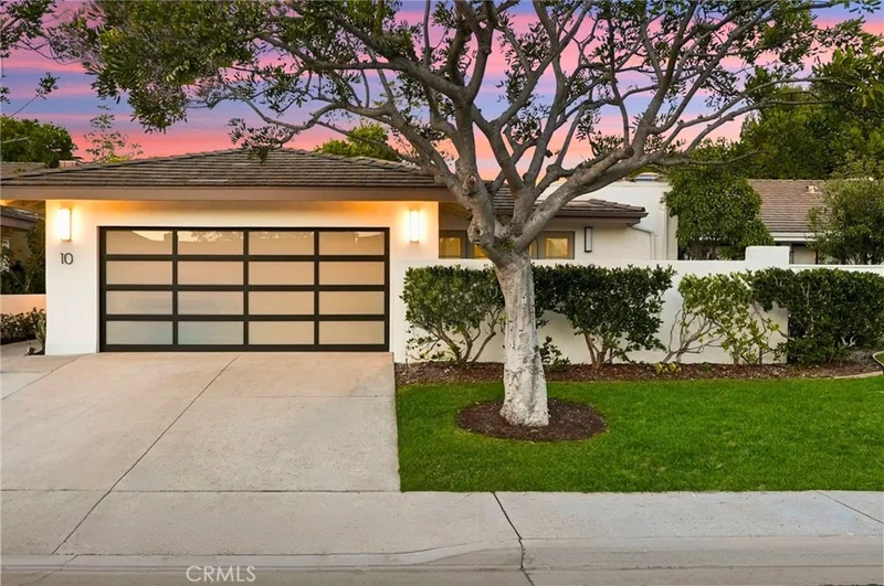 10 Maritime Drive, Corona Del Mar, CA 92625