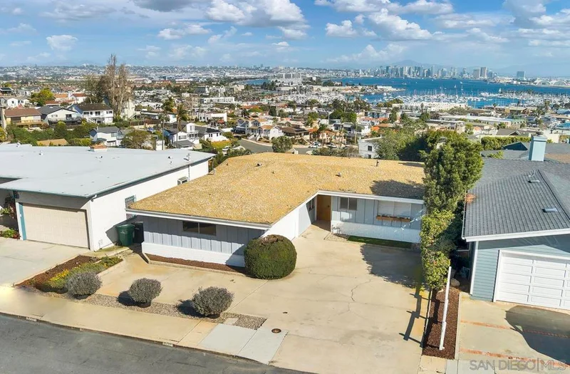 1141 Akron Street, San Diego, CA 92106
