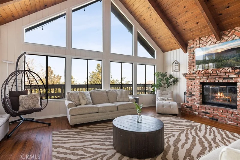 1243 Klondike Drive, Lake Arrowhead, CA 92352