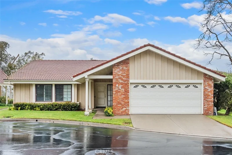 451 Crestridge Drive, Oak Park, CA 91377