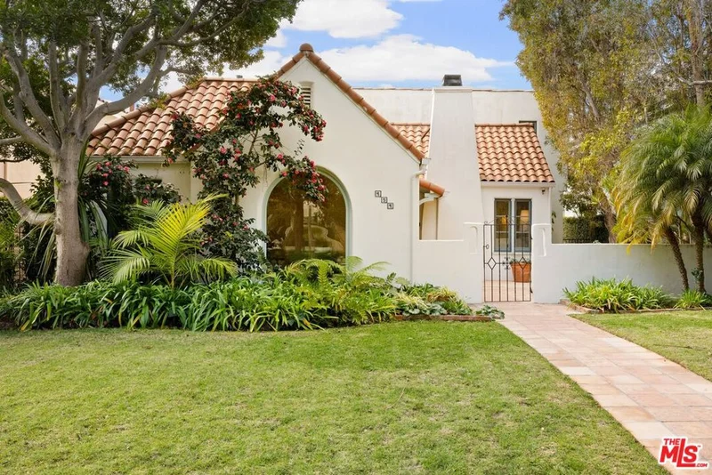454 16th Street, Santa Monica, CA 90402