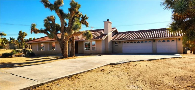 8482 El Dorado Court, Yucca Valley, CA 92284
