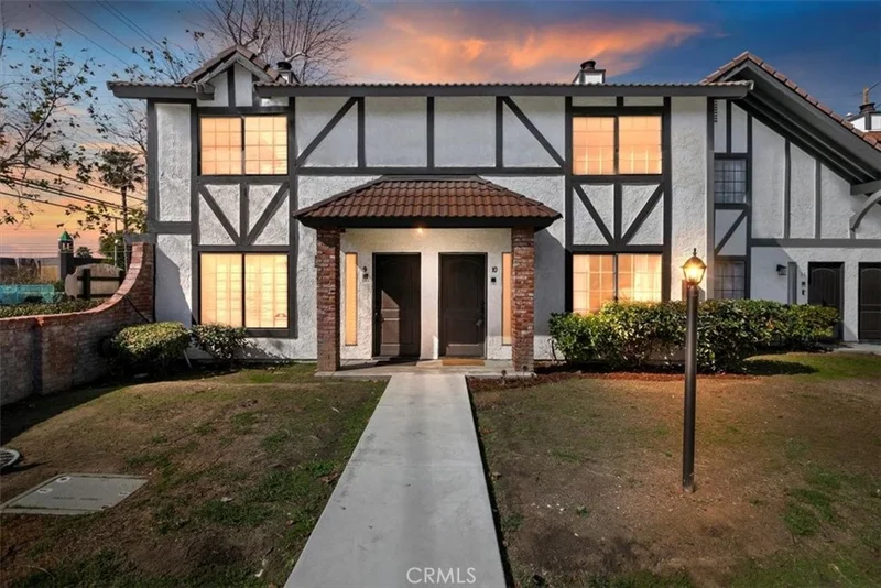 1013 W Linden Street 10, Riverside, CA 92507