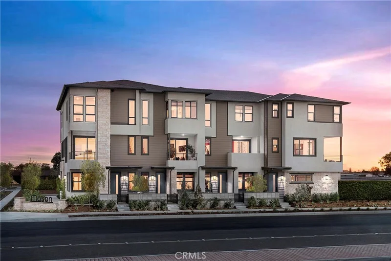 113 S. Laxore St. Unit 602, Anaheim, CA 92801