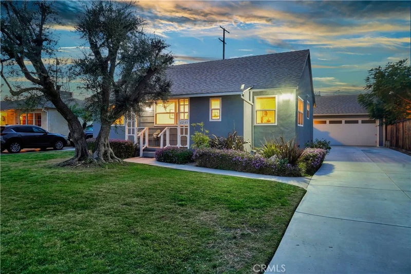 6243 Langdon Avenue, Van Nuys, CA 91411