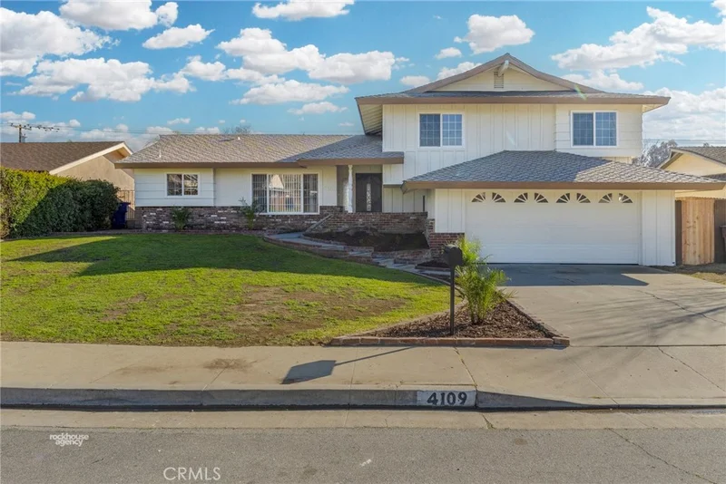 4109 Hinsdale Avenue, Bakersfield, CA 93306