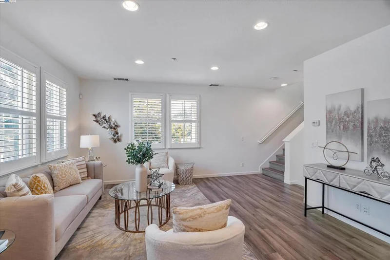 1137 Rock Ave, San Jose, CA 95131