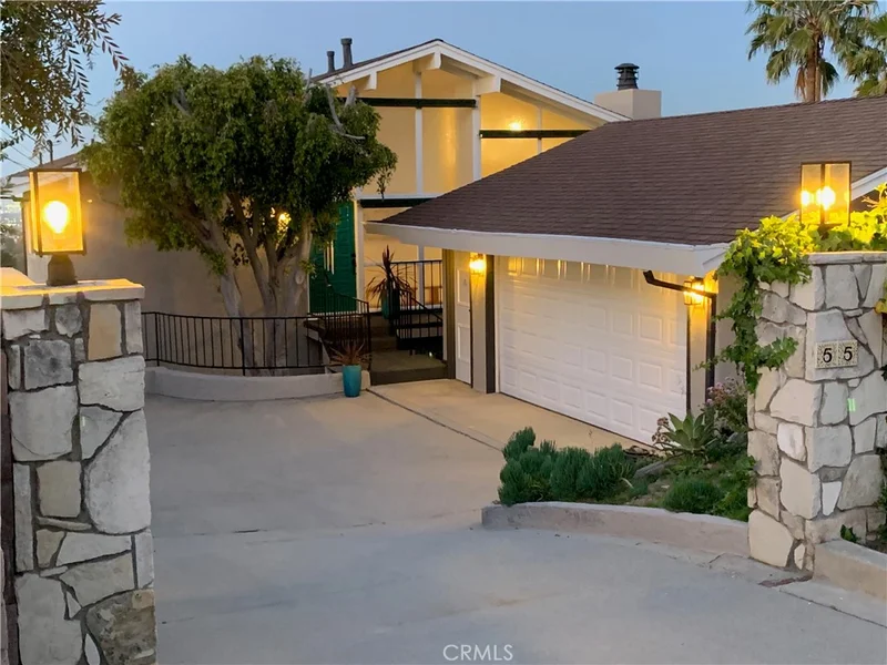 55 Cayuse Lane, Rancho Palos Verdes, CA 90275