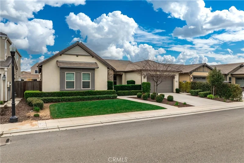 628 Crescent Lane, Madera, CA 93636