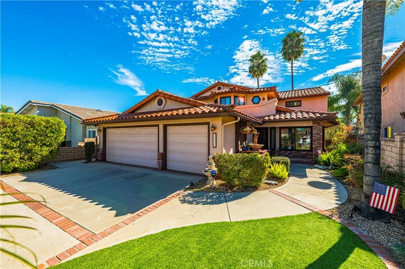30220 Skippers Way Drive, Canyon Lake, CA 92587
