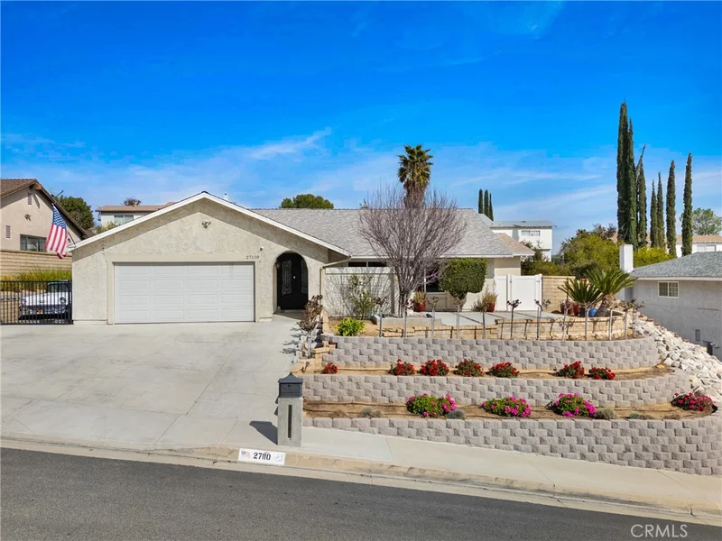 27110 Vista Encantada Drive, Valencia, CA 91354