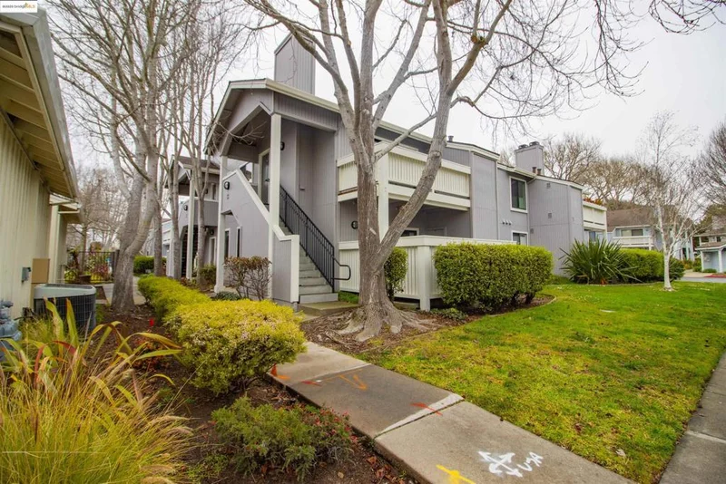 88 Schooner Court, Richmond, CA 94804