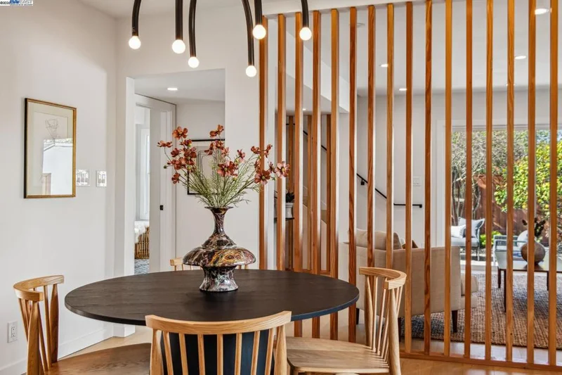 903 Broadway, Alameda, CA 94501