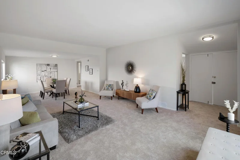 906 S Stanley Avenue, Los Angeles, CA 90036