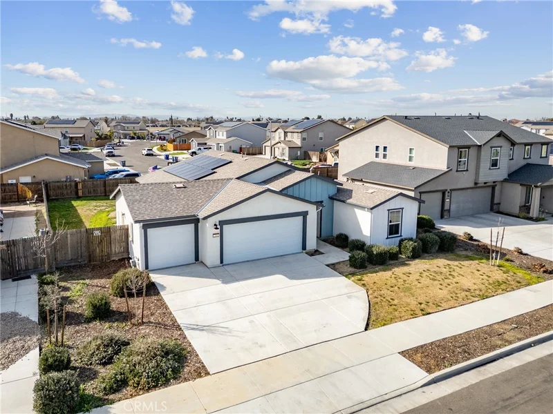 255 San Pelmo Court, Los Banos, CA 93635