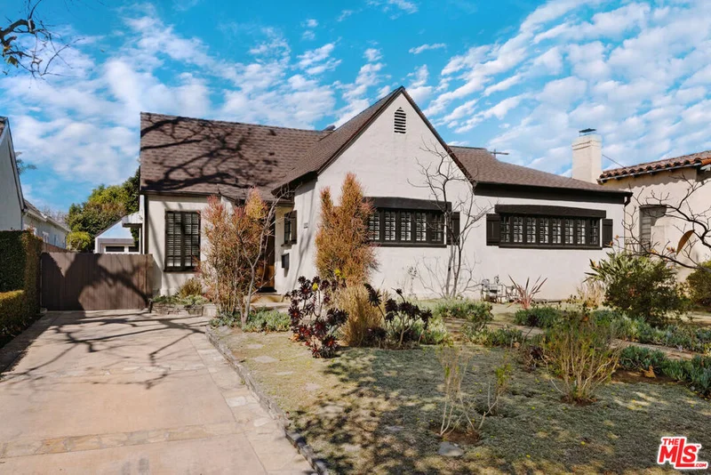 10507 Almayo Avenue, Los Angeles, CA 90064