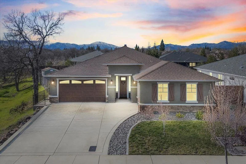 1156 Hancock Drive, Redding, CA 96003