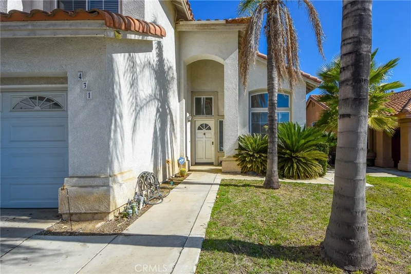 431 Surrey Circle, Corona, CA 92879