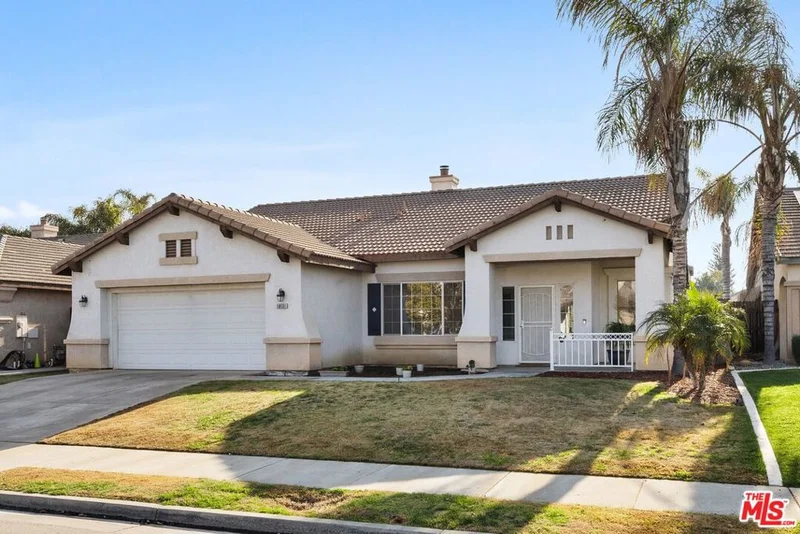 10131 Seven Falls Avenue, Bakersfield, CA 93312