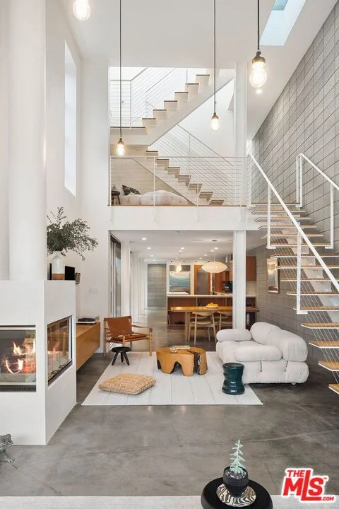 544 Broadway Street, Venice, CA 90291