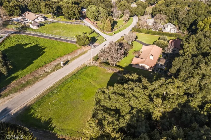 7905 Santa Cruz Road, Atascadero, CA 93422