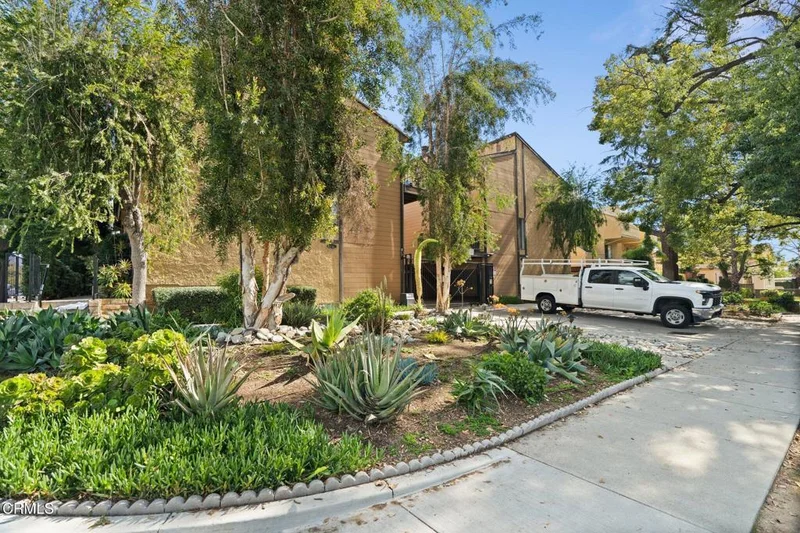 104 N Wilson Avenue 1, Pasadena, CA 91106