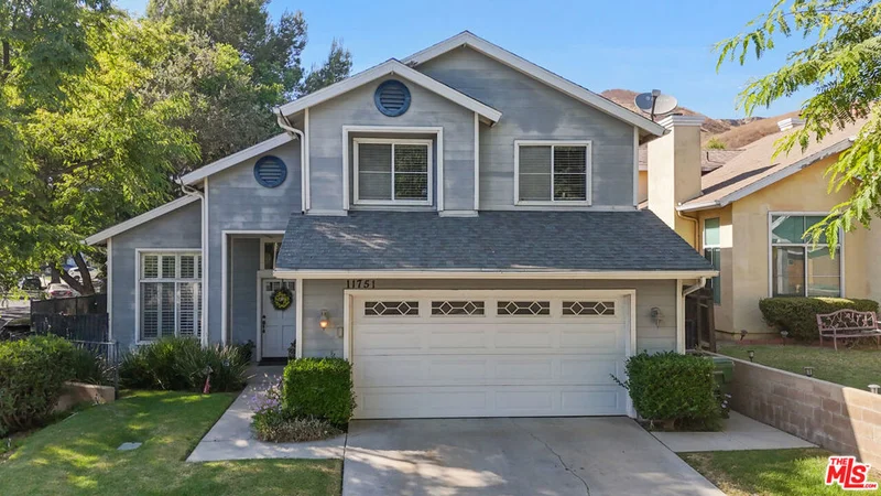 11751 Pierce Street, Sylmar, CA 91342