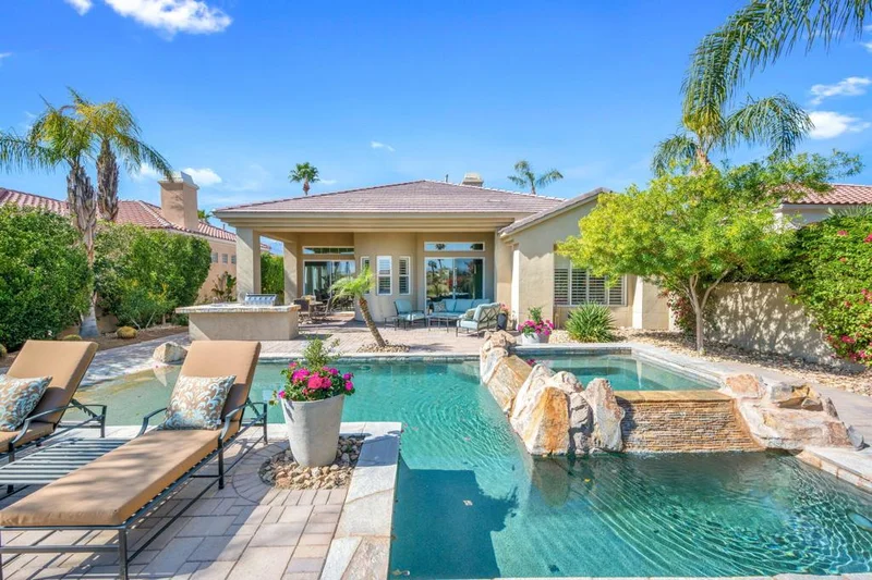 10 Via Bella, Rancho Mirage, CA 92270
