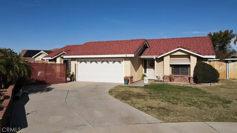 563 Stockholm Court, Hemet, CA 92545