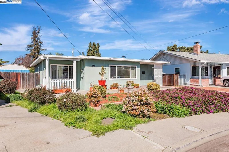 22793 Arnold Ct, Hayward, CA 94541